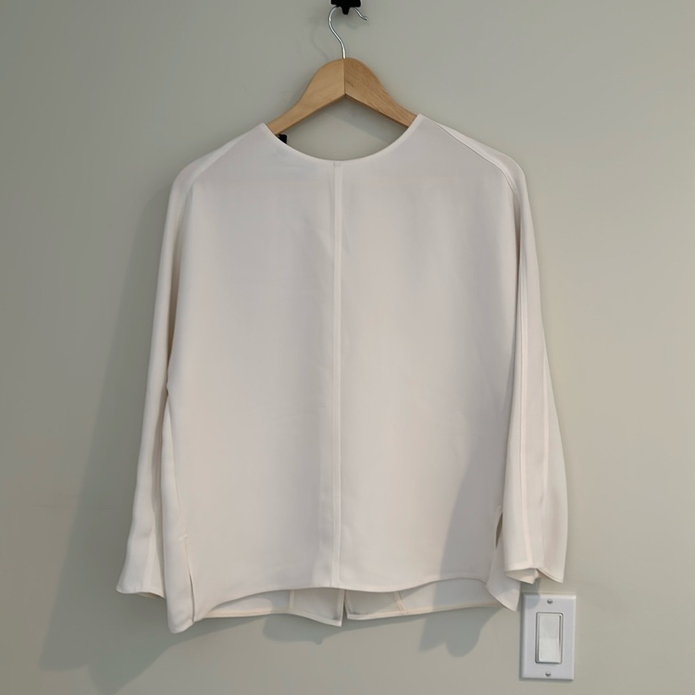 Vince Elegant Ivory Blouse.  Size 4.